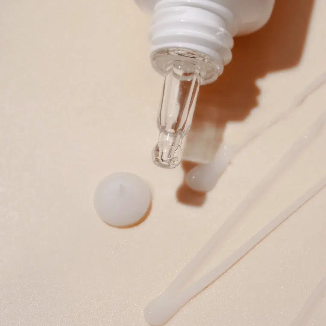 Омолаживающий крем для глаз с лизатами бифидобактерий IsNtree TW-REAL Eye Cream, 30 мл