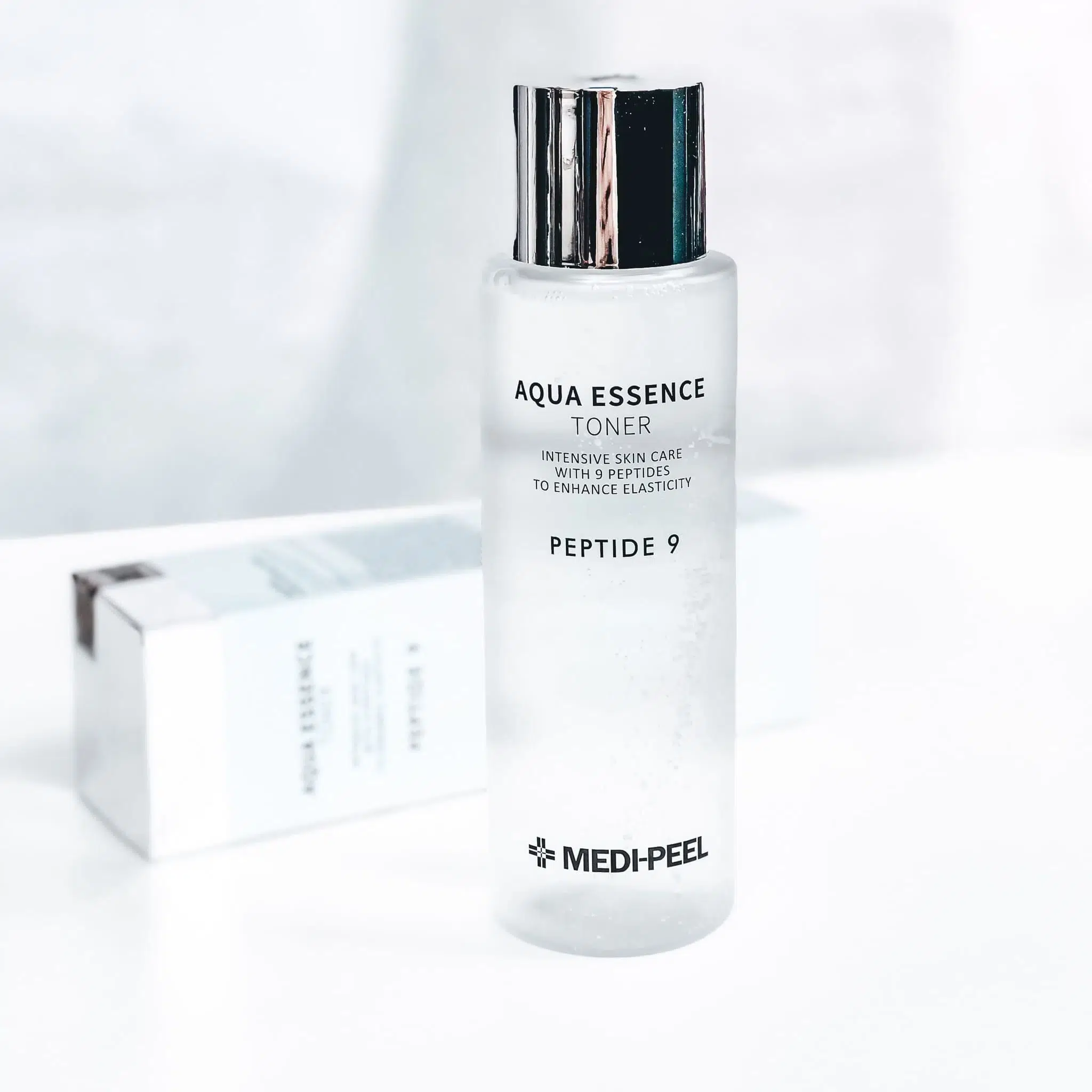 Зволожуючий тонер-есенція з пептидами Medi-Peel Peptide 9 Essence Toner, 250мл