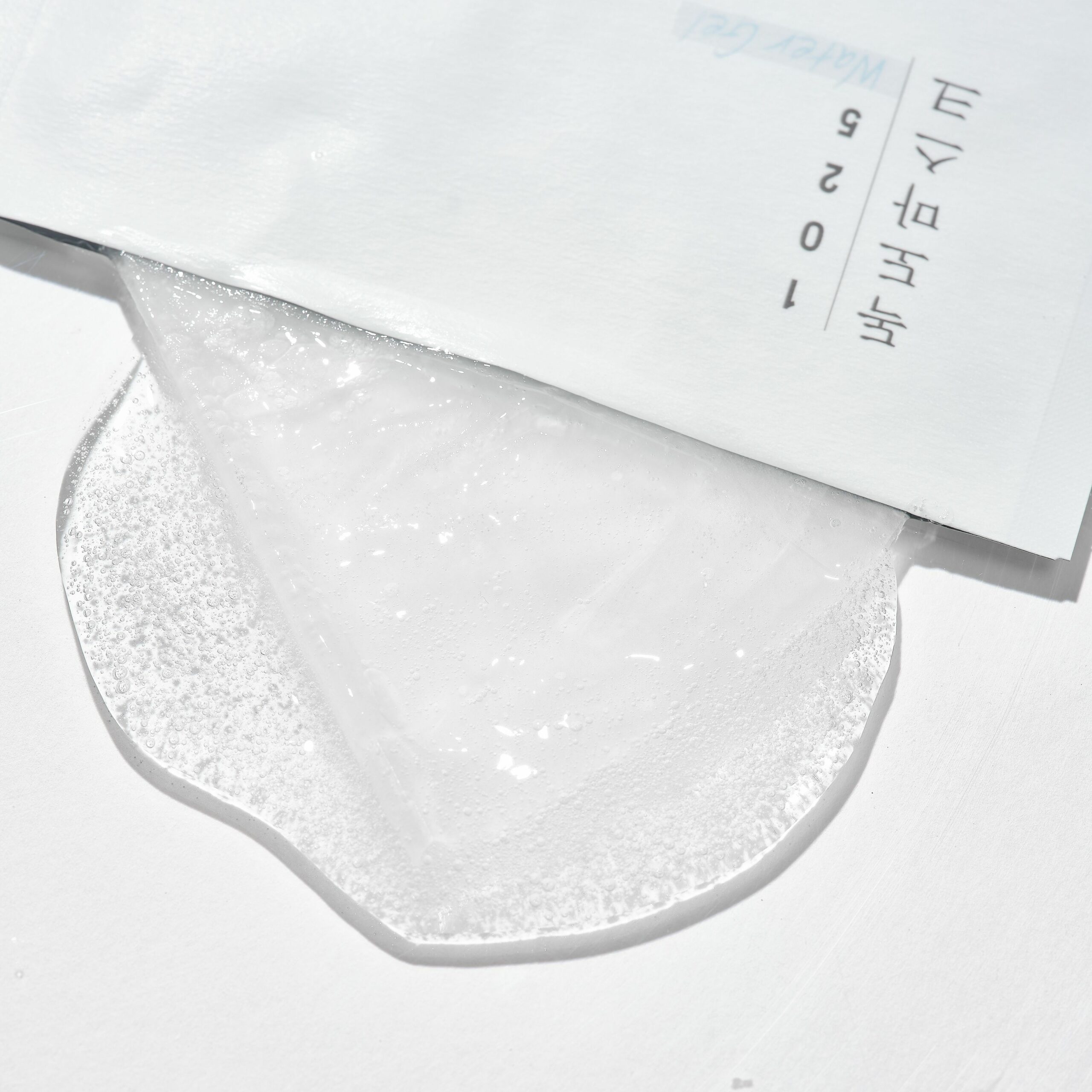 Зволожуюча гелева маска для обличчя ROUND LAB 1025 Dokdo Water Gel Mask Sheet, 30мл