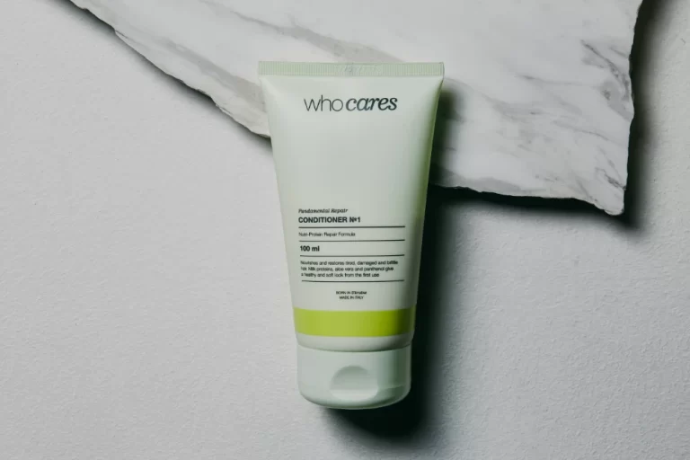 Кондиционер питательный для сухих и поврежденных волос Who Cares Fundamental Repair Conditioner