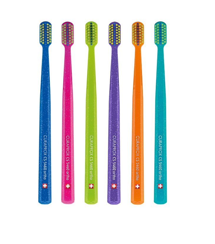 Ортодонтическая зубная щетка Curaprox CS ULTRA SOFT ORTHO с углублением - Оранжевая