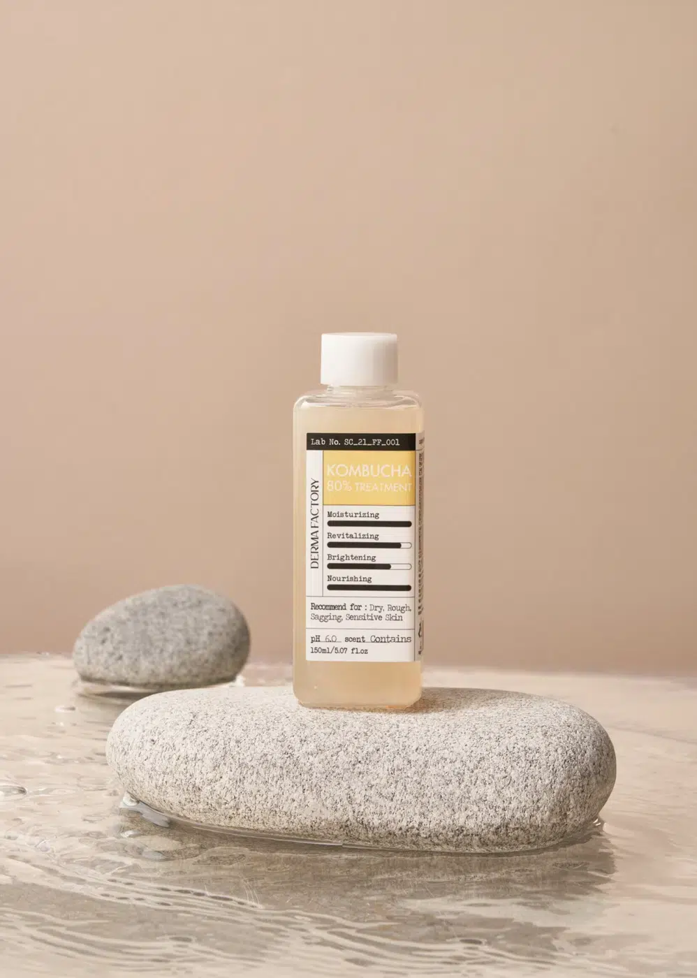 Питательная эссенция-тонер для лица с экстрактом комбучи Derma Factory Kombucha 80% Treatment, 150 мл