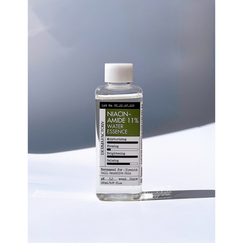 Осветляющая эссенция с 11% ниацинамидом Derma Factory Niacinamide 11% Water Essense, 150 мл