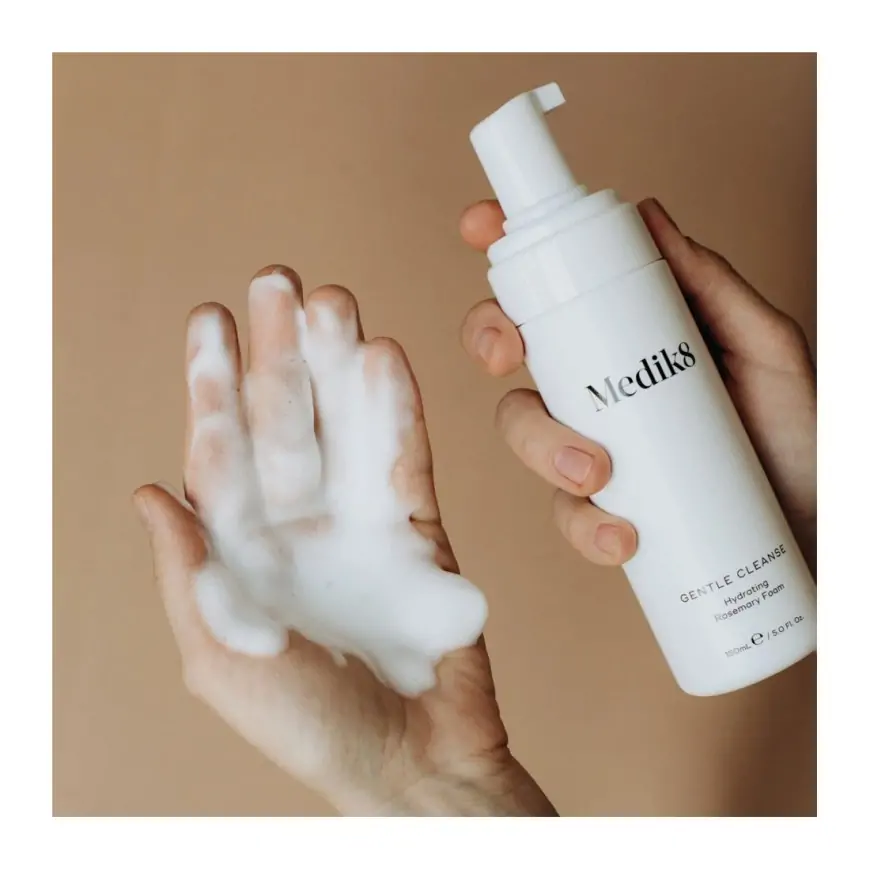 Очищающая пенка для всех типов кожи Medik8 Gentle Cleanse, 150 мл