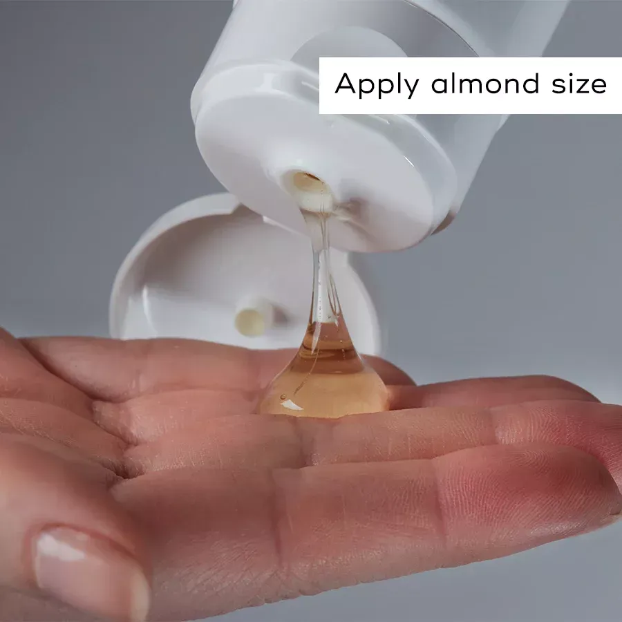 Гель для умывания с АНА, ВНА и экстрактом мангостана Medik8 Surface Radiance Cleanser, 150 мл