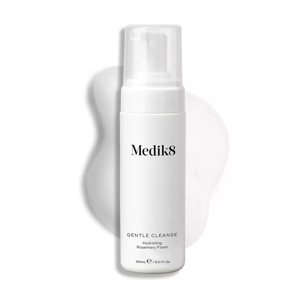 Очищающая пенка для всех типов кожи Medik8 Gentle Cleanse, 150 мл