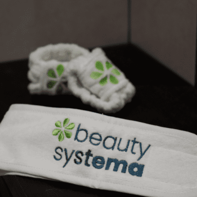 Набор для умывания: повязка и напульсники Beauty Systema белый
