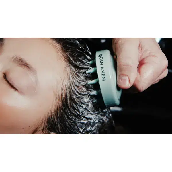 Масажна щітка для шкіри голови Bjorn Axen Scalp Massage Brush