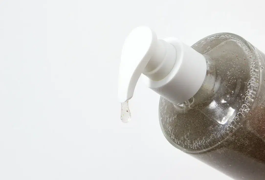 Гель-скраб для душу I’m From Body Scrub and Wash Yoonseul 300 г до 06.04.2026