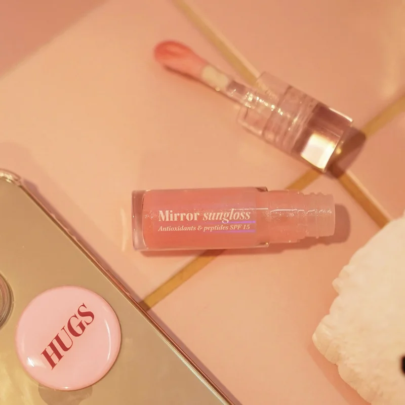 Сонцезахисний блиск для губ Hugs Mirror Sungloss Antioxidants and Peptides SPF 15+ PA++, 5.5 мл