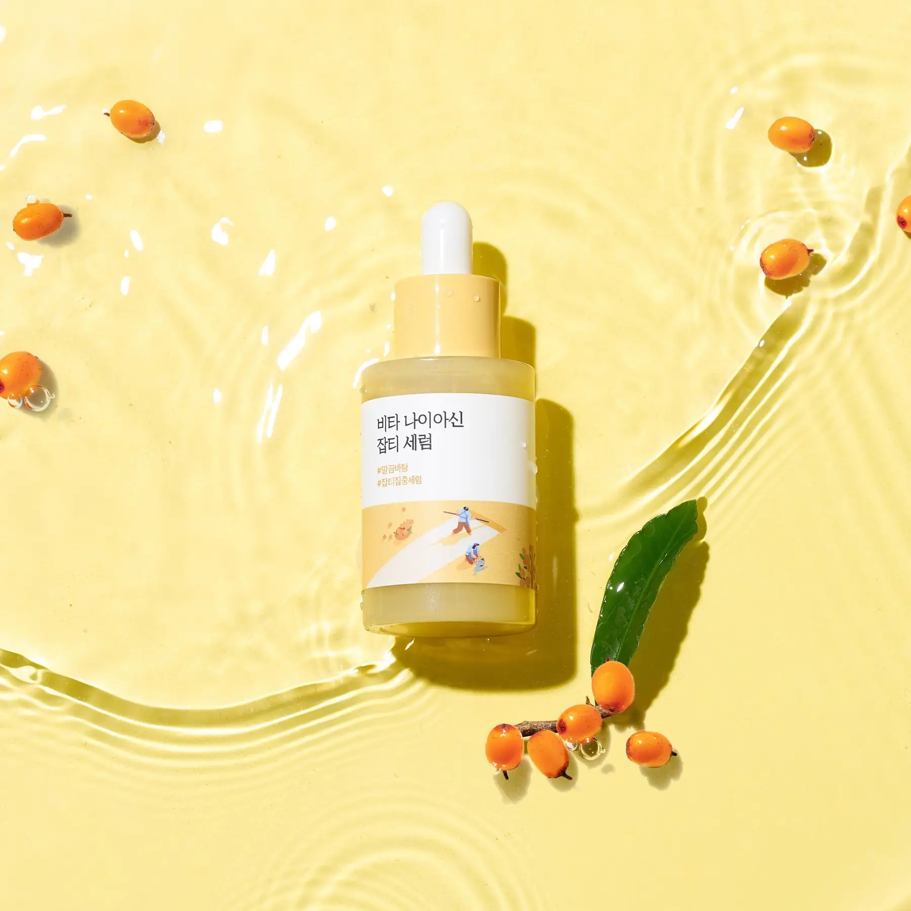 Освітлювальна сироватка з вітаміном C та ніацинамідом ROUND LAB Vita Niacinamide Dark Spot Serum, 30 мл