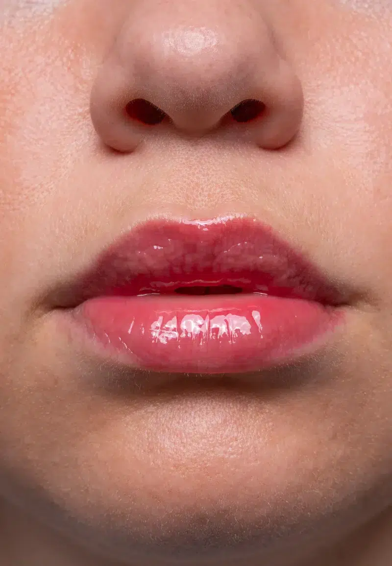 Бальзам для губ Cherry TRANSPARENT LAB TINTED LIPGLOSS SPF 50