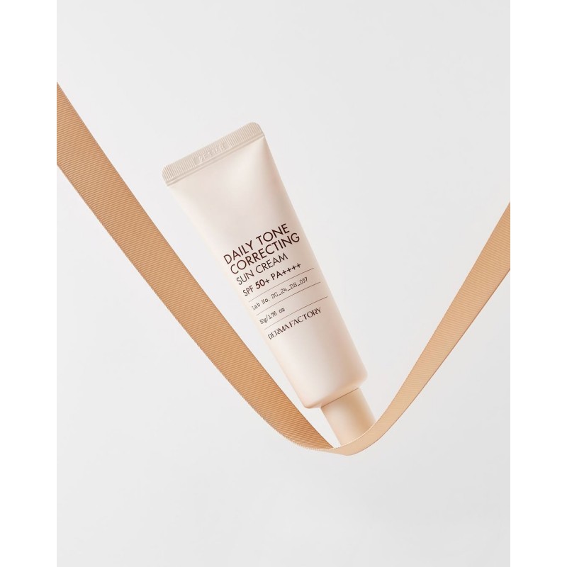Солнцезащитный крем с эффектом выравнивания тона кожи Derma Factory Daily Tone Correcting Sun Cream SPF50+ PA++++, 50 г