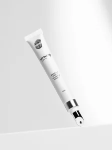 LIP GLOSS with menthol LACEБлиск для губ з ментолом, 10 мл